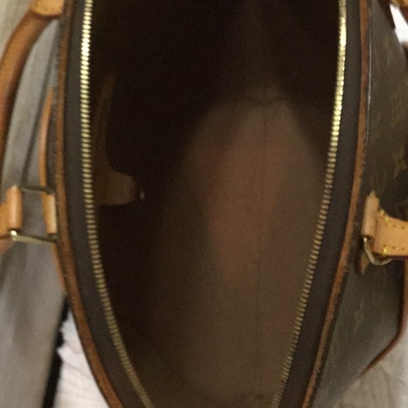 Louis Vuitton authentic Ellipse monogram key, bag - Picture 10 of 15